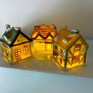 Reader’s Digest Light up Christmas Village Bell Ornaments 1991 hand painted